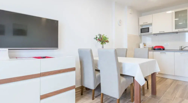 Апартаменты Apartment Luce Royal - One Bedroom Apartment With Balcony and Sea View