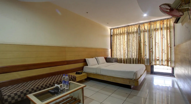 SPOT ON 40409 Hotel Rajsangam International, Réserver Hôtel Badami Karnataka