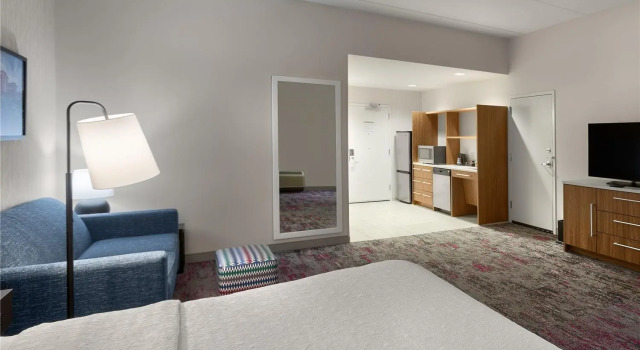Люкс Home2 Suites by Hilton Greenville Airport