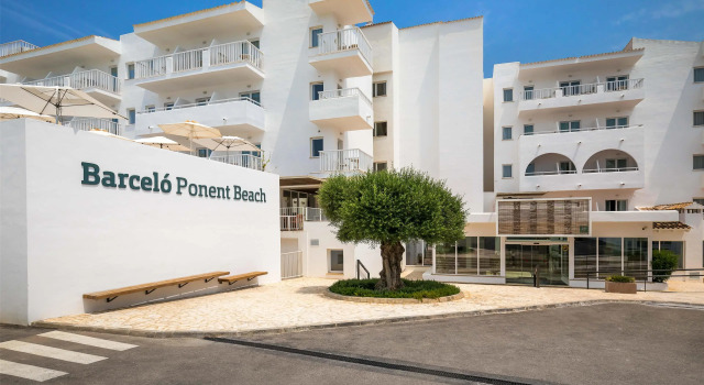 Barceló Ponent Beach, Book Hotel Hotels in Cala Ferrera with Parking, Parking