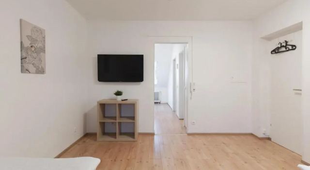 T&K Apartments - Apartments 20 Min to MESSE DUS, Забронировать Апартаменты/квартира Отели Крефельд с парковкой, Парковка