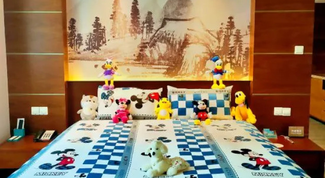 Семейный люкс c 1 комнатой TengXian Jinhua International Shanshui Hotel