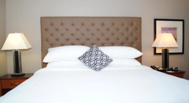 Номер Standard Royal Hotel Regina, Trademark Collection by Wyndham