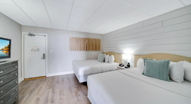 Montreal Beach Resort, Book Ferieresort Hoteller i New Jersey med pool, Swimmingpool
