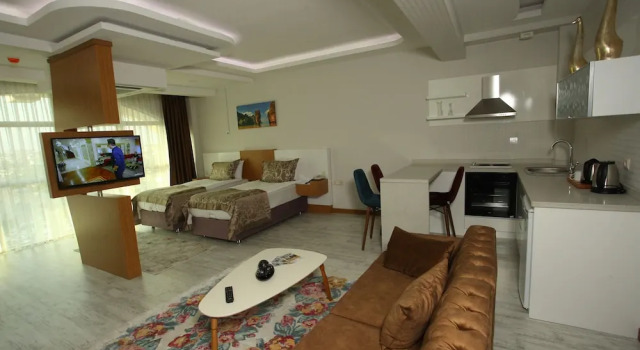 Люкс Comfort The City Walls Suit Hotel
