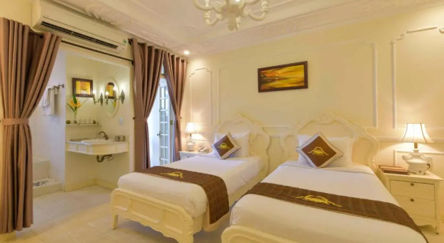 Двухместный номер Deluxe с балконом Hoi An Garden Palace and Spa - A Boutique Inspired by Nature