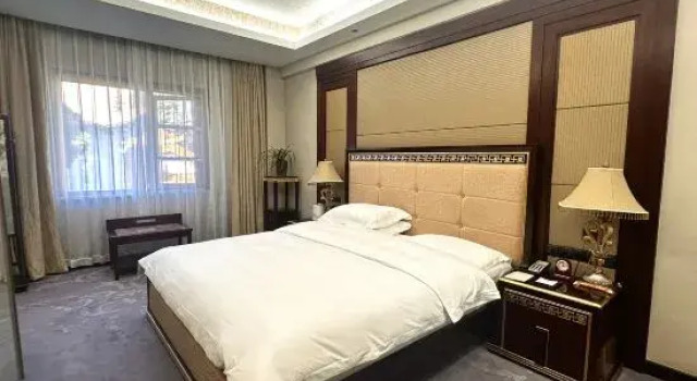 Люкс Yunnan Zhenzhuang Guest House