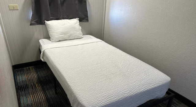 Номер Standard с видом на озеро AmericInn by Wyndham Saint Ignace Lakefront
