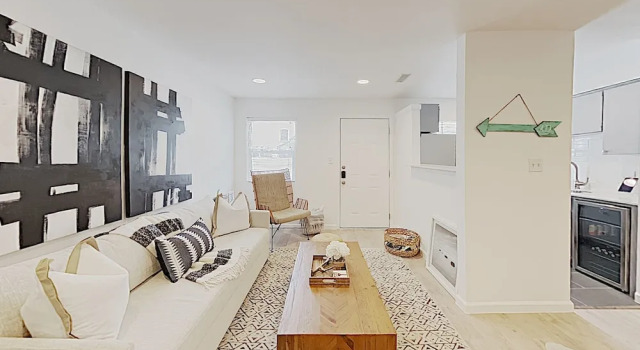 Luxe Clarksville Hideaway W/ Walkable Locale 1 Bedroom Condo, Book Hotel Hoteller i Austin med pool, nær Lamar Beach, Swimmingpool