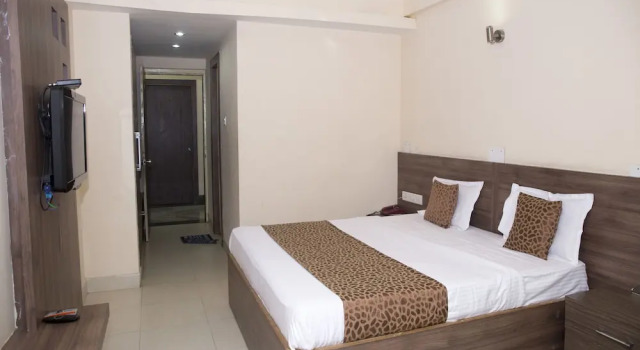 OYO 8109 Hotel Basera, Varaa Hotelli 3 tähden hotellit kohteessa Orissa, 3*