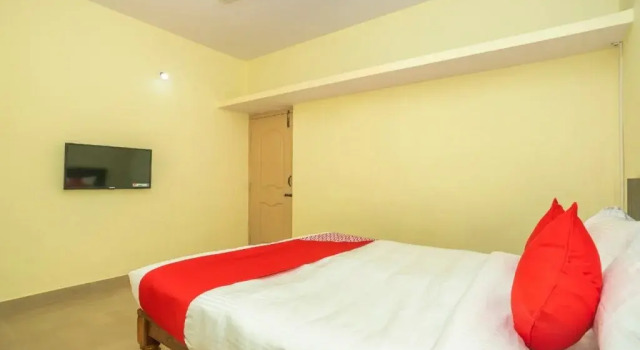 Shree Comforts By OYO Rooms, Забронировать Отель Отели штата Карнатаки с парковкой, Парковка