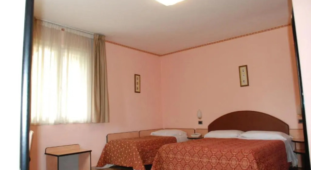 Трёхместный номер Standard Hotel Ristorante Farese