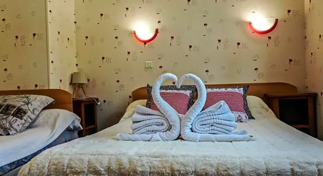 Трёхместный номер Standard Hôtel Le Pommeil