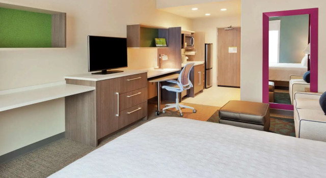 Двухместный люкс-студия Home2 Suites By Hilton Birmingham Colonnade