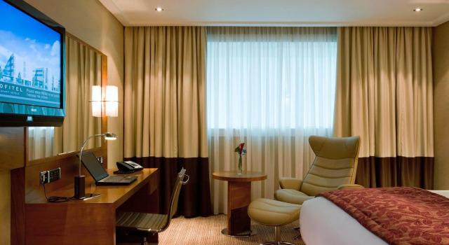 Двухместный номер Luxury Sofitel London Heathrow