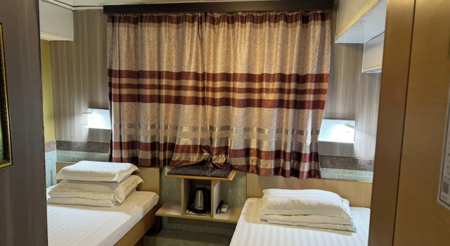 Четырёхместный номер Standard Geo Home Holiday Hotel