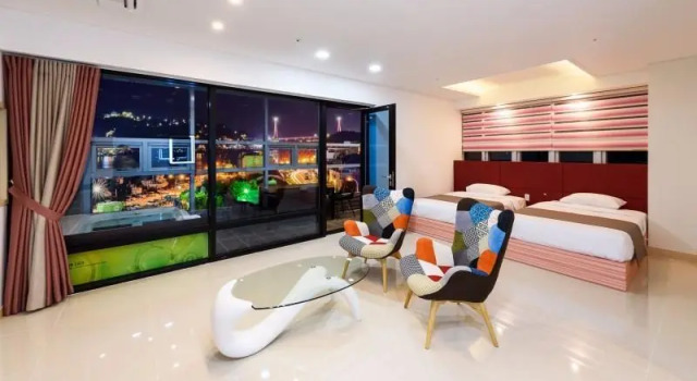 Yeosu Nangman 153 Pension, Reserva ahora Hotel Hoteles en Jeolla del Sur con aparcamiento, Aparcamiento