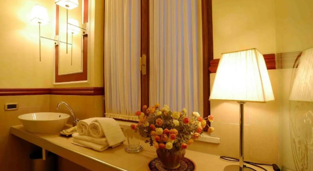 Полулюкс Hotel & Ristorante Zunica 1880