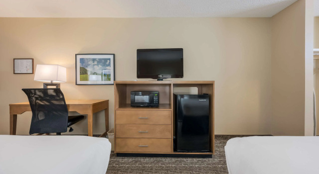Четырёхместный номер Standard Best Western University Inn