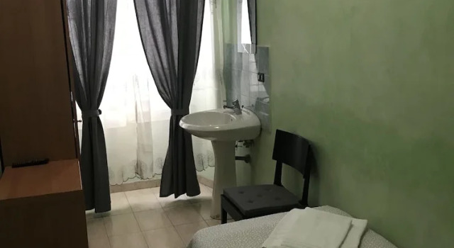 Номер Economy Hotel Tokyo