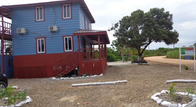 Sugar Patch Inn, Book Hotel Hopkins Stann Creek