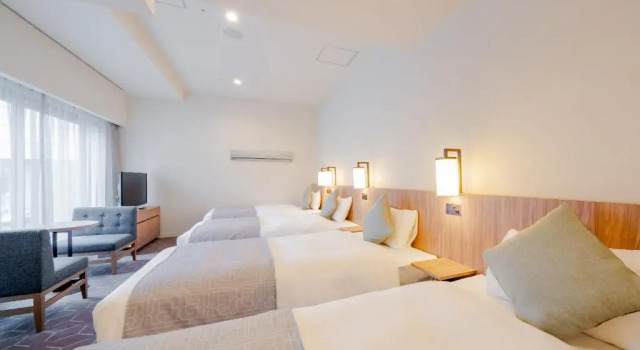 Четырёхместный номер Standard Sapporo View Hotel Odori Park