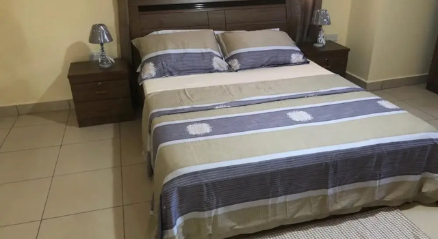 Четырёхместные апартаменты Comfort с балконом Isaac Anthony Homes