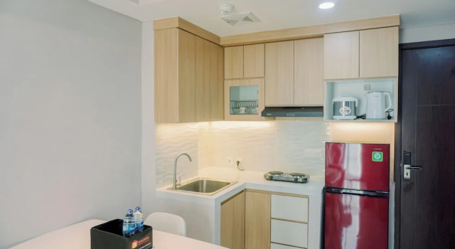Апартаменты Deluxe Comfort 1Br With Working Room At Daan Mogot City Apartment