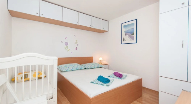 Апартаменты Apartments by the sea Tucepi, Makarska - 22005