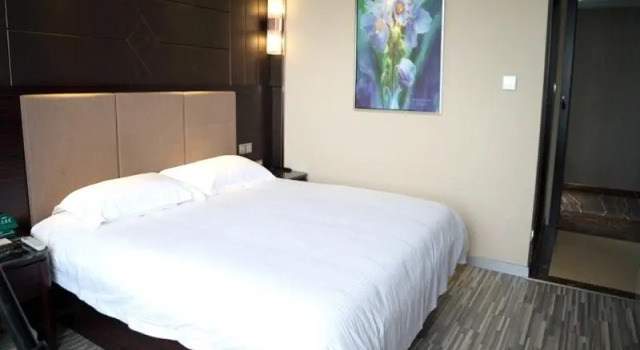 Номер Standard GreenTree Inn Jiangxi Yingtan Jiaotong Road Central Square Business Hotel
