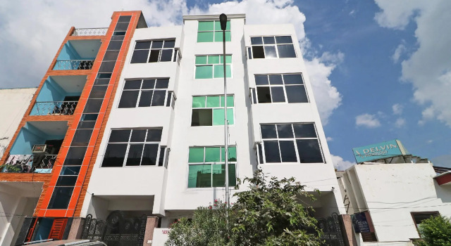 OYO 49486 Star Rooms