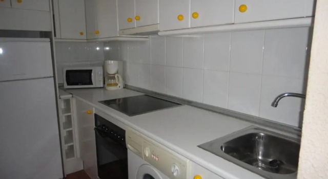 Апартаменты Economy Apartamentos La Roca Rentals