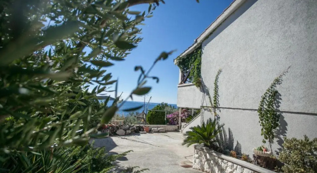 Коттедж Sevid holiday homes