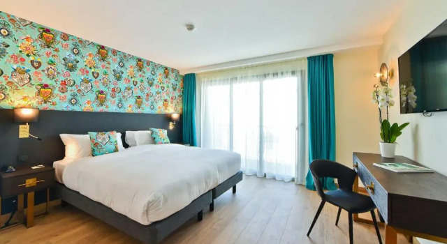 Номер Comfort Hôtel La Villa Port dAntibes & Spa