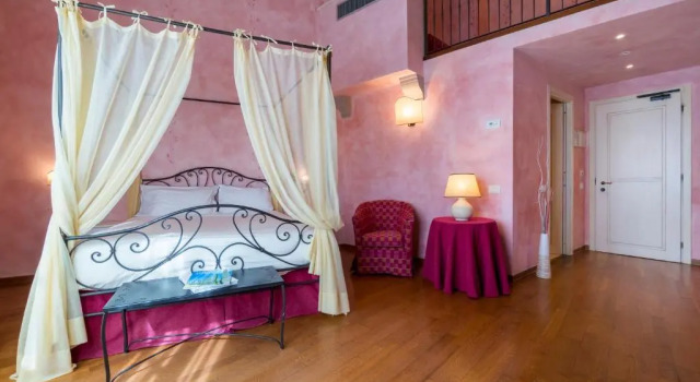 Полулюкс Отель Borgo di Cortefreda Relais