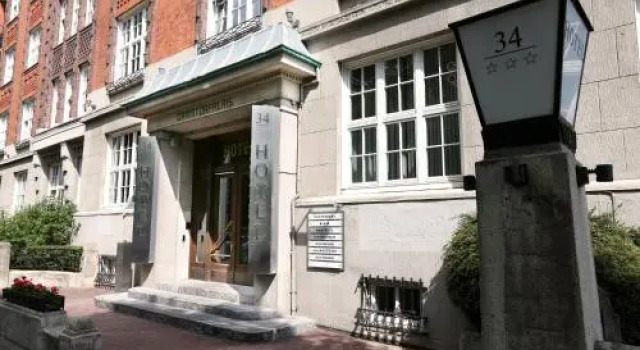 Hotel Amsterdam, Забронировать Отель Отели Гамбурга 3 звезды, рядом с Hamburg Institute for Social Research, 3*