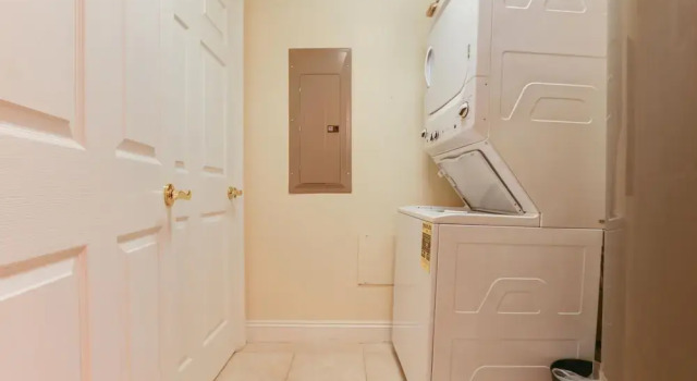 Comfortable Modern Condo with Amazing Ocean View from 750 sqft Balcony - Unit 0107 by RedAwning
