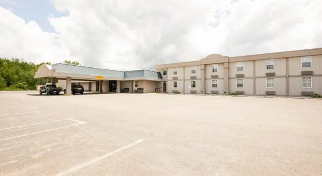 Люкс Days Inn by Wyndham Conneaut