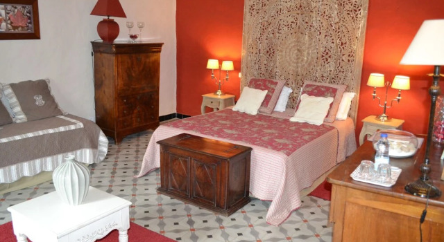Lacanepière, Rezerwuj Hotel Generac Gard