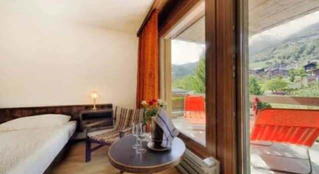 Sporthotel Walliserhof, Book Hotel Hoteller i Unterbaech med pool, Swimmingpool