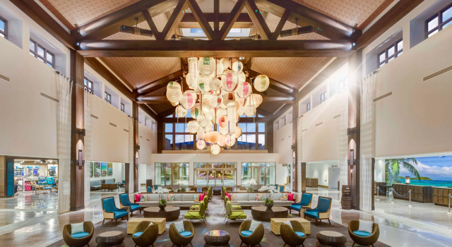 Universal's Loews Sapphire Falls Resort