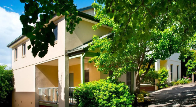 Courthouse Orchid Villa 6, Забронировать Вилла Отели Дейлсфорд с бассейном, рядом с Озеро Дейлсфорд, Бассейн