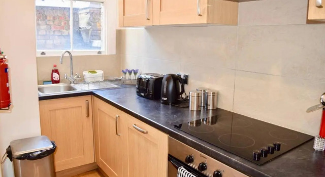 Gorgeous Studio in Trendy London Location (DH7), Забронировать Отель Лондон Большой Лондон, рядом с Финчли Роуд