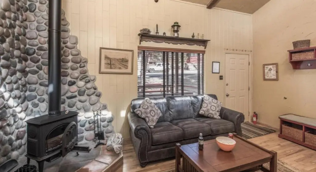 Fox Hollow Condo #35, 2 Bedrooms, Sleeps 4, Decks, Washer and Dryer, Varaa Huoneisto Ruidoso New Mexico