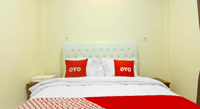 Oyo 90978 Khalifi Guesthouse Syariah, Rezervovat Hotel Tegal Central Java