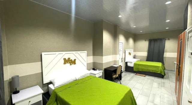 Deluxe Zimmer Millenium Manor Hotel