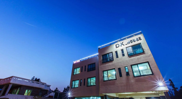 Jeju DK House Pension, Забронировать Гостевой дом Отели Согвипхо с парковкой, Парковка