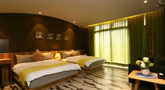 ii 1979 Bed&Breakfast
