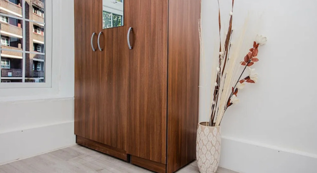 Modern & Spacious 2 Bed Apt in Elephant & Castle, Забронировать Отель Отели Англии 3 звезды, 3*