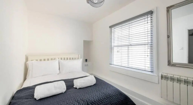 Апартаменты 2 Bed City Centre Apartment 1 min from Bath Abbey